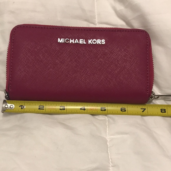 Michael Kors large wallet - Picture 6 of 8